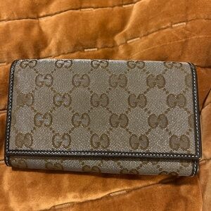 Gucci GG Metallic Dark Brown Leather Wallet